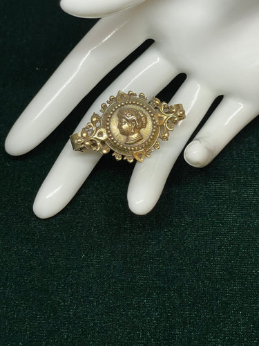 Cameo Scarf Clip